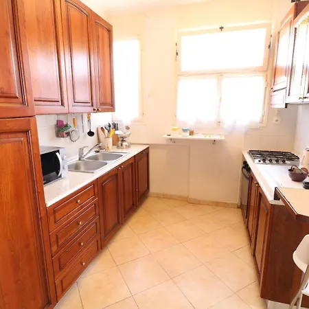 Apartment 1 Bedroom Henri Iv On The Croisette 240 Cannes